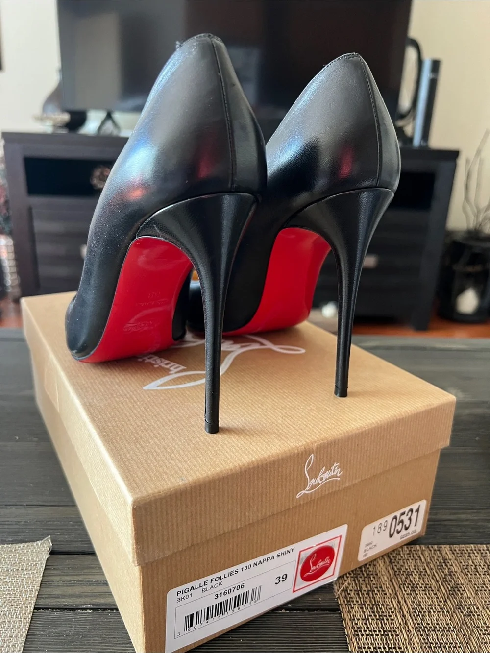 Christian Louboutin Pigalle Follies 100 Napa Shiny Black Leather Pointed Pumps